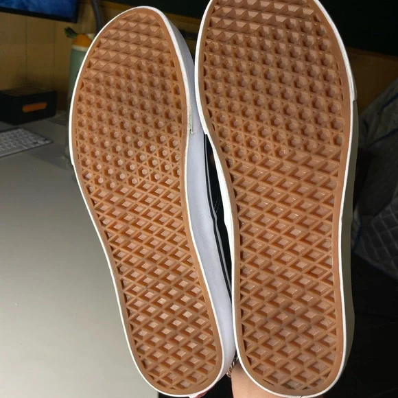 Sold - Picture 5 of 8